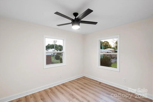 Coliving in Oakdale - North Charlotte, Charlotte