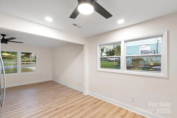 Coliving in Oakdale - North Charlotte, Charlotte