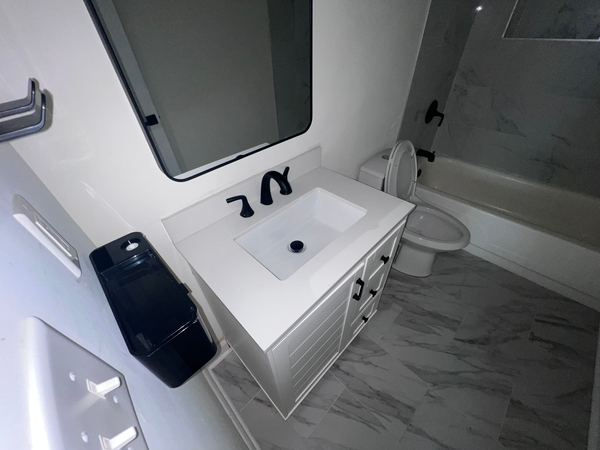 Coliving in Oakdale - North Charlotte, Charlotte