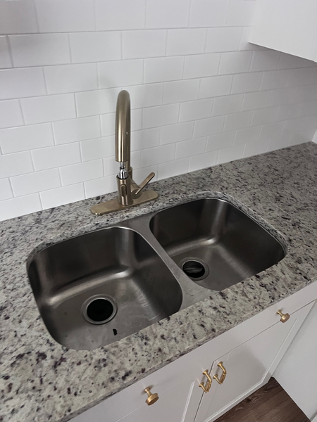 Coliving in Oakdale - North Charlotte, Charlotte