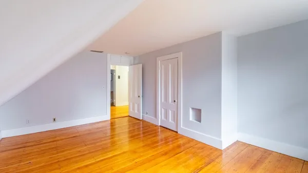 Coliving in Newton - Metro Area, Boston