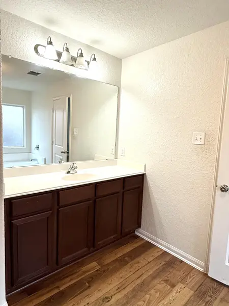 Coliving in Hidden Cove - Indian Creek - South SATX, San Antonio