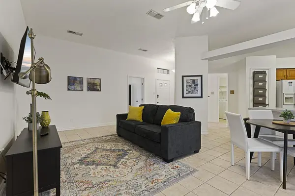 Coliving in West Arlington - Arlington, Dallas