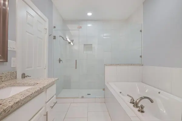 Coliving in Old East Dallas - Ne Dallas, Dallas