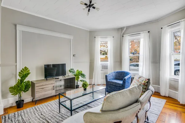 Coliving in Spring Hill - Somerville, Boston