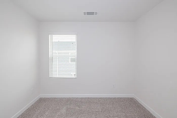 Coliving in Eagle Lake - West Charlotte, Charlotte