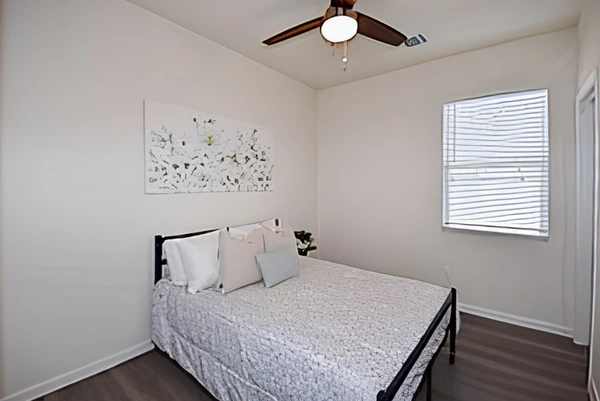 Coliving in Kashmere Gardens - Inner Loop, Houston