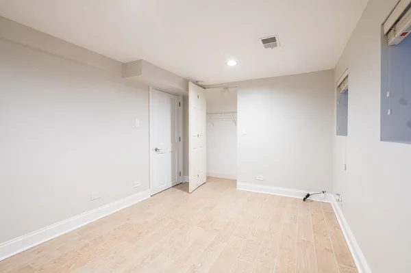 Coliving in Avondale - North Side, Chicago