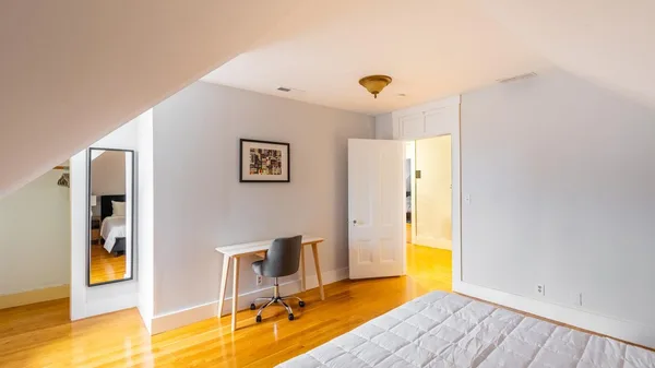 Coliving in Newton - Metro Area, Boston