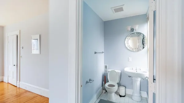 Coliving in Newton - Metro Area, Boston