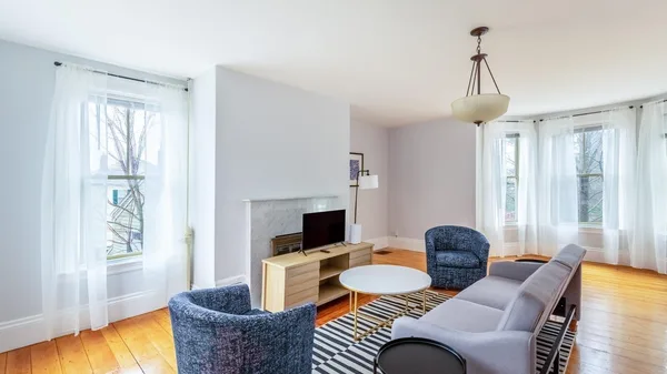 Coliving in Newton - Metro Area, Boston