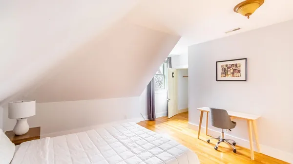 Coliving in Newton - Metro Area, Boston