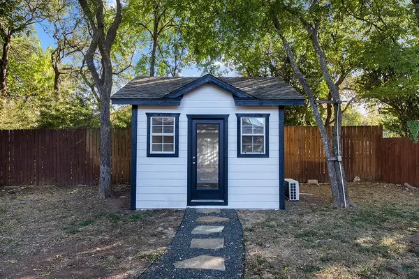 Coliving in Garrison Park - South Austin, Austin