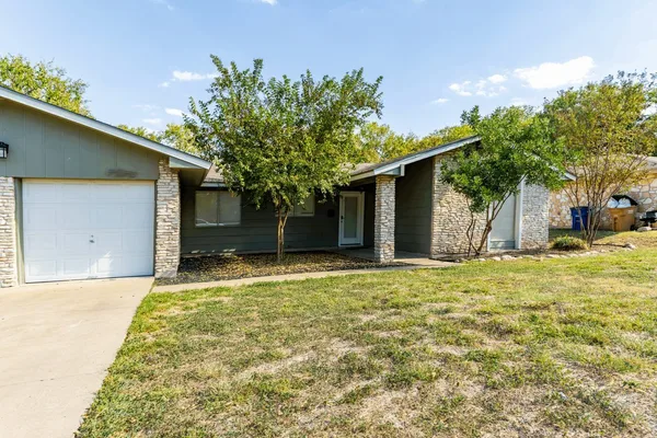 Coliving in North Austin Civic Association - North Austin, Austin