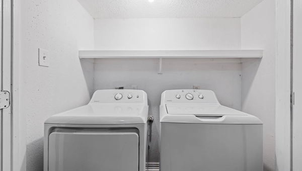 Coliving in Greater Hobby Area - Se Houston, Houston