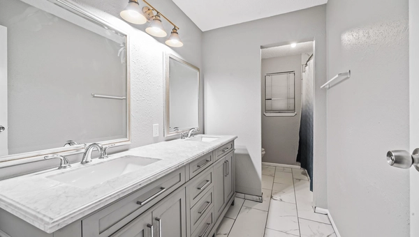 Coliving in Greater Hobby Area - Se Houston, Houston