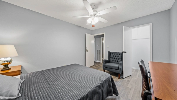 Coliving in Greater Hobby Area - Se Houston, Houston