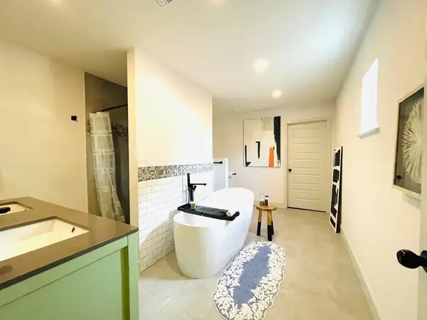 Coliving in Oak Cliff - Sw Dallas, Dallas