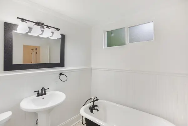 Coliving in Clayton - North Denver, Denver