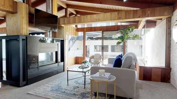 Coliving in Manhattan Beach - Westside / South Bay, Los Angeles