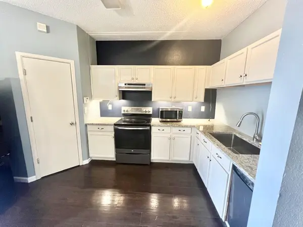 Coliving in Inner West Side - West SATX, San Antonio