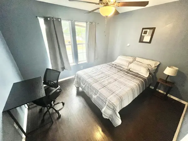 Coliving in Inner West Side - West SATX, San Antonio