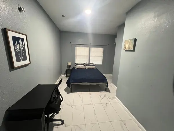 Coliving in Inner West Side - West SATX, San Antonio