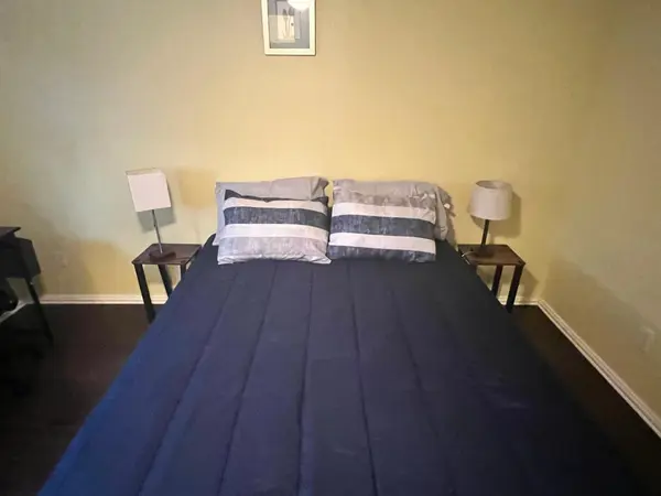 Coliving in Inner West Side - West SATX, San Antonio