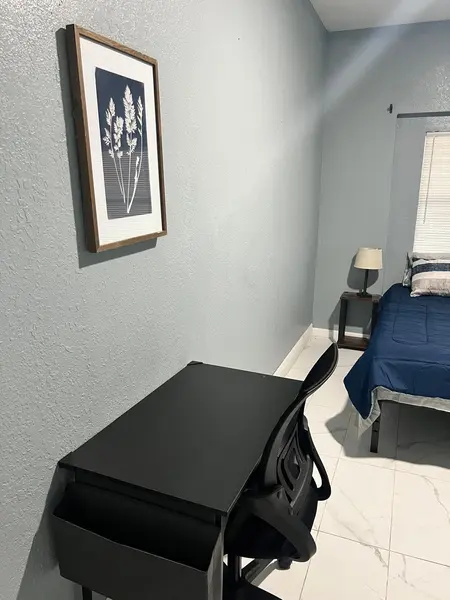 Coliving in Inner West Side - West SATX, San Antonio