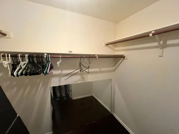 Coliving in Inner West Side - West SATX, San Antonio