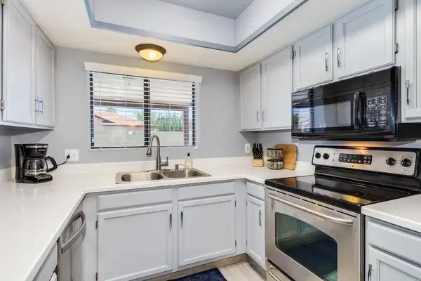 Coliving in Glendale - NW Valley, Phoenix