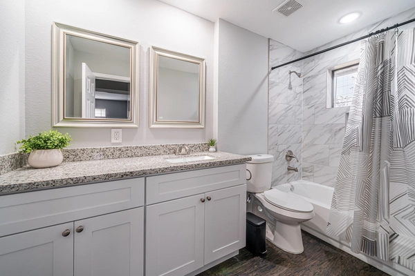 Coliving in Central Southwest - Sw Houston, Houston