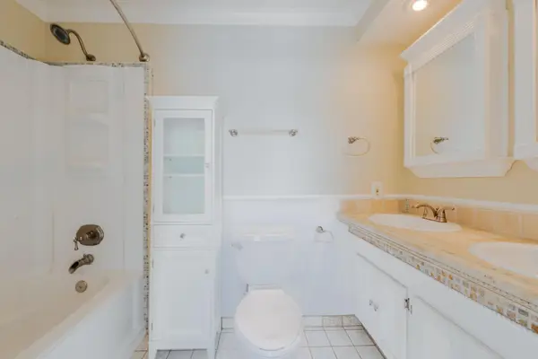 Coliving in Redondo Beach - Westside / South Bay, Los Angeles