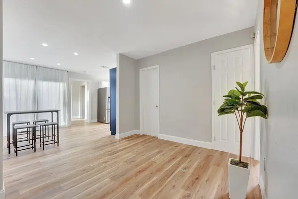 Coliving in Dania Beach - Broward County, Miami