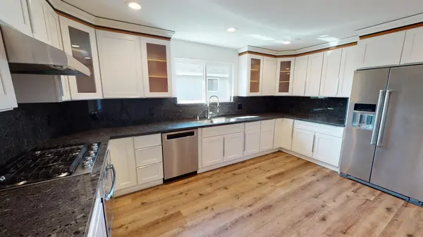 Coliving in East Palo Alto - Peninsula, San Francisco