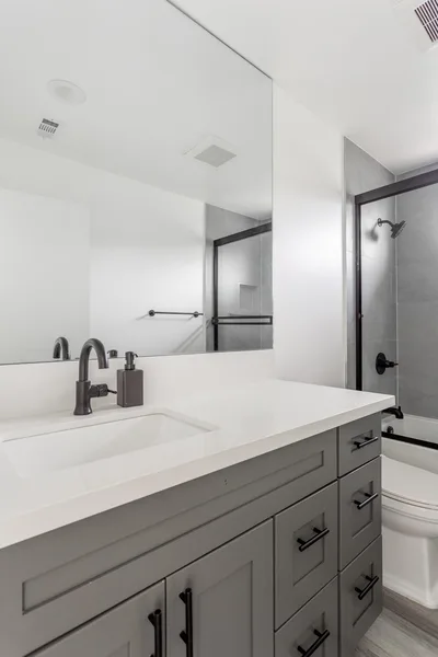 Coliving in North Hollywood - San Fernando Valley, Los Angeles