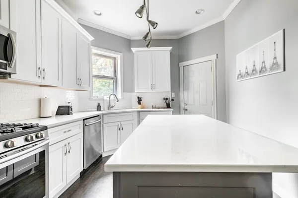 Coliving in Logan Square - North Side, Chicago