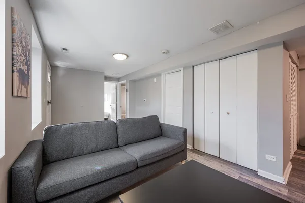 Coliving in Logan Square - North Side, Chicago