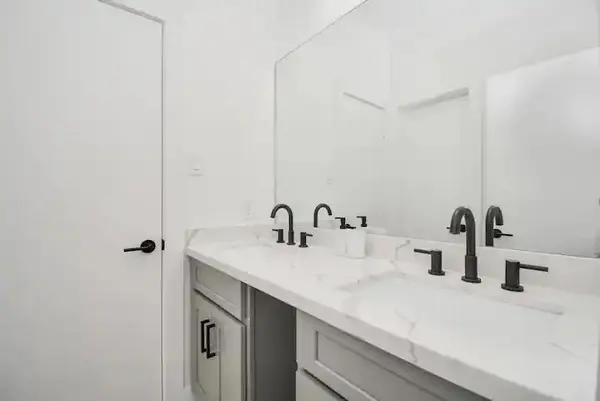 Coliving in Trinity / Houston Gardens - Ne Houston, Houston