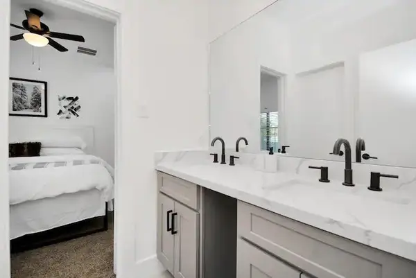 Coliving in Trinity / Houston Gardens - Ne Houston, Houston