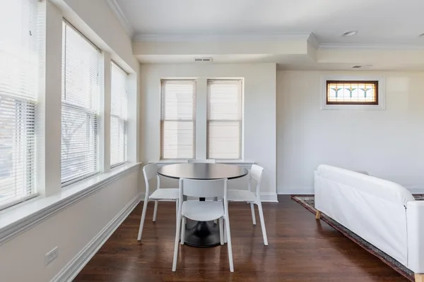 Coliving in Avondale - North Side, Chicago