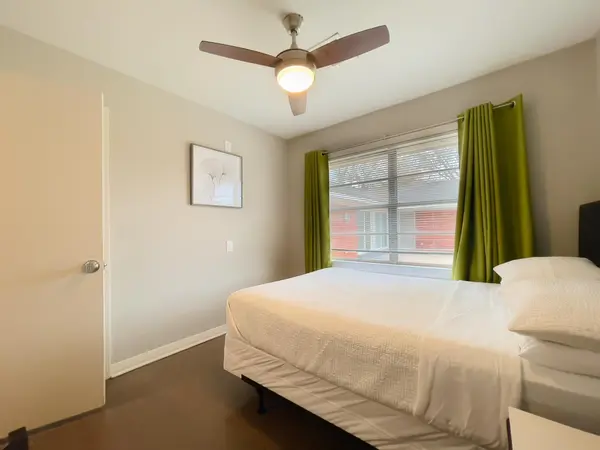 Coliving in Greater Hobby Area - Se Houston, Houston
