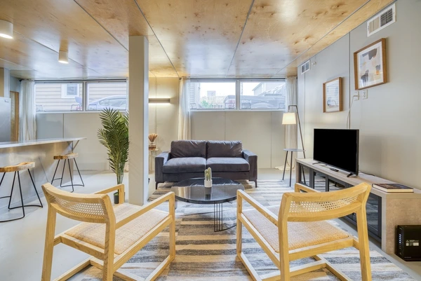 Coliving in Edgewood - Washington Northeast, Washington DC