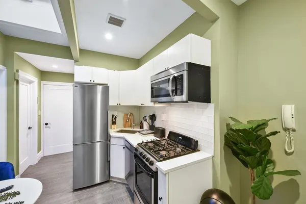 Coliving in East Village - Manhattan, New York