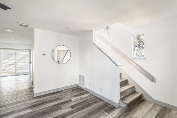 Coliving in Pasadena - The Verdugos, Los Angeles