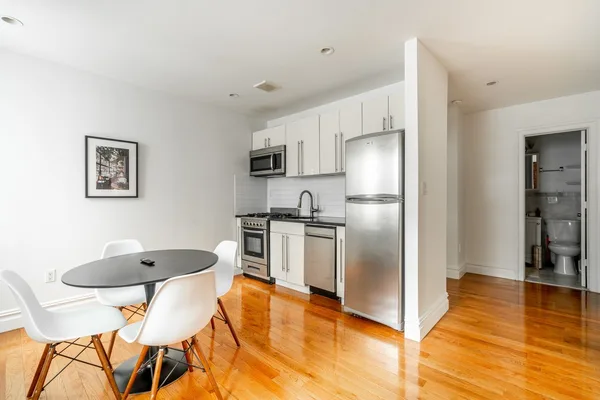 Coliving in East Village - Manhattan, New York