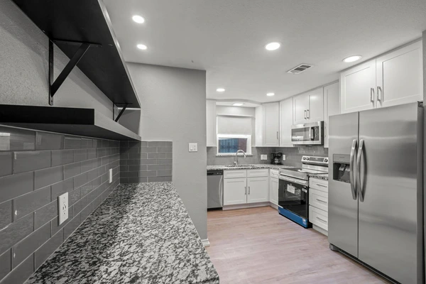 Coliving in Cedar Crest - Se Dallas, Dallas