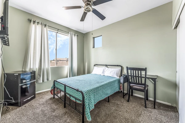 Coliving in North Las Vegas - North Las Vegas, Las Vegas