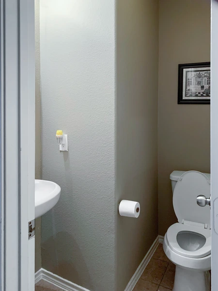 Coliving in Greater Greenspoint - Ne Houston, Houston