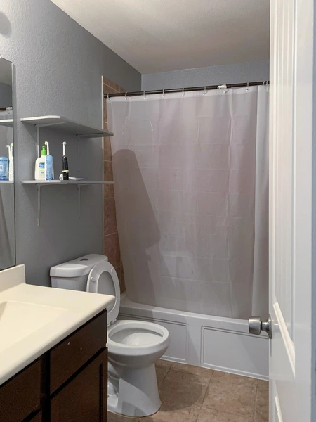 Coliving in Greater Greenspoint - Ne Houston, Houston